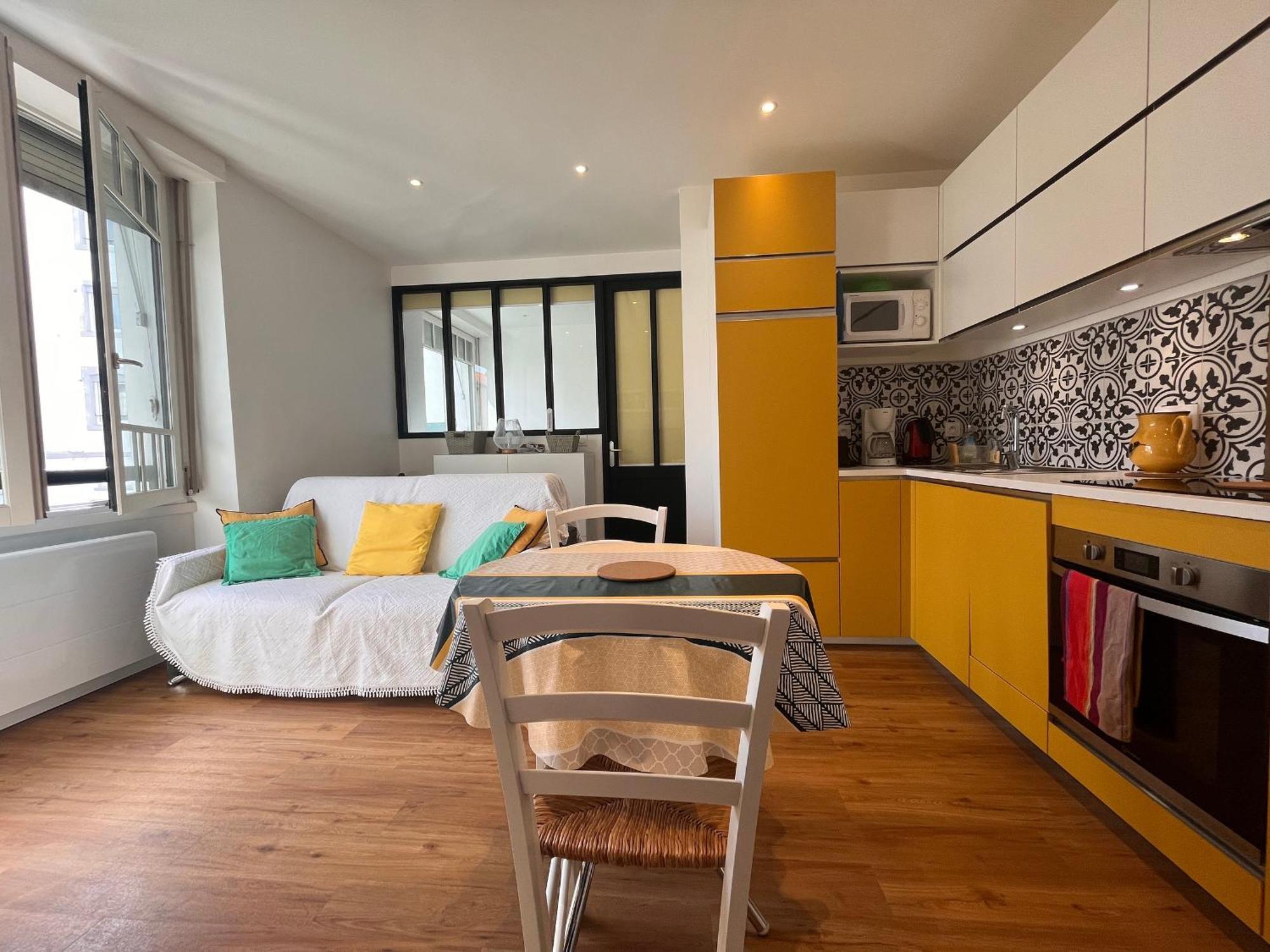 Appartement Lumineux 1 Chambre Au Coeur De Saint-Jean-De-Luz, Proche Plage Et Halles - Fr-1-239-890 Kültér fotó