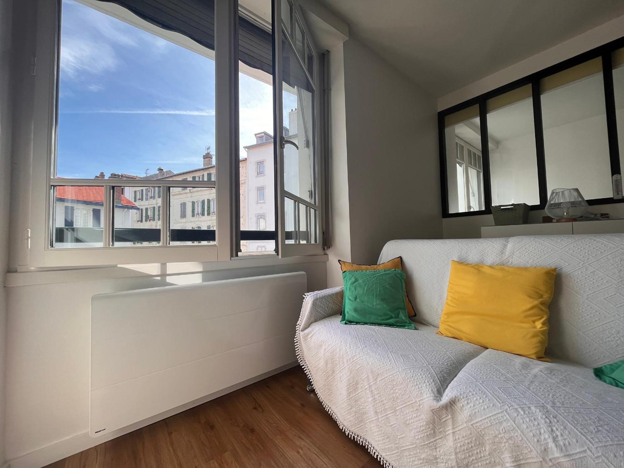 Appartement Lumineux 1 Chambre Au Coeur De Saint-Jean-De-Luz, Proche Plage Et Halles - Fr-1-239-890 Kültér fotó
